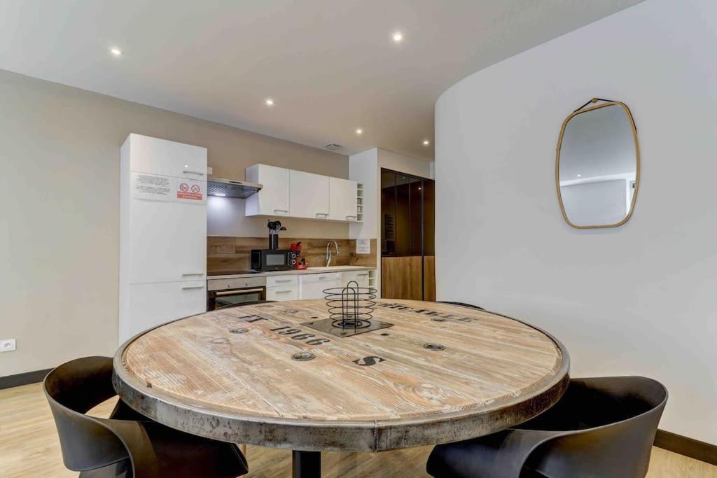 La Manufacture - Topdestination-Bourg - Centre Ville - Classe 3 Etoiles Bourg-en-Bresse Exterior foto