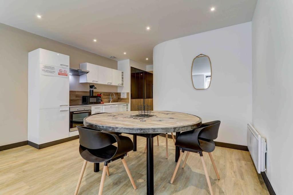 La Manufacture - Topdestination-Bourg - Centre Ville - Classe 3 Etoiles Bourg-en-Bresse Exterior foto